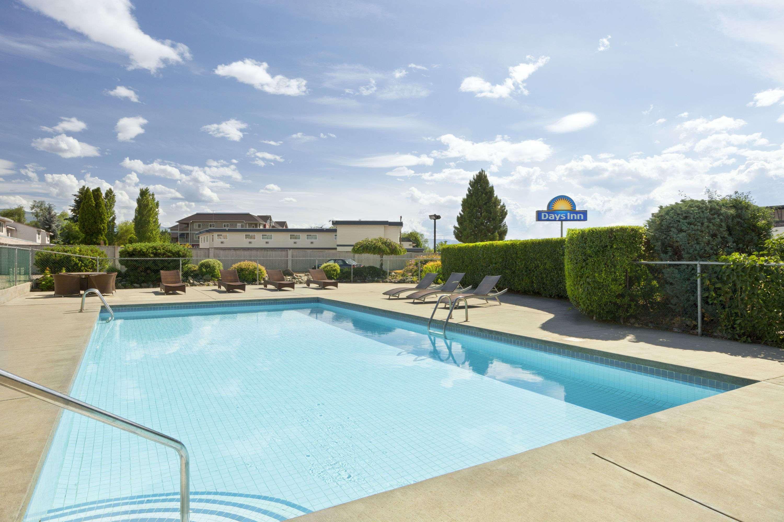 Days Inn By Wyndham Kelowna Exteriör bild