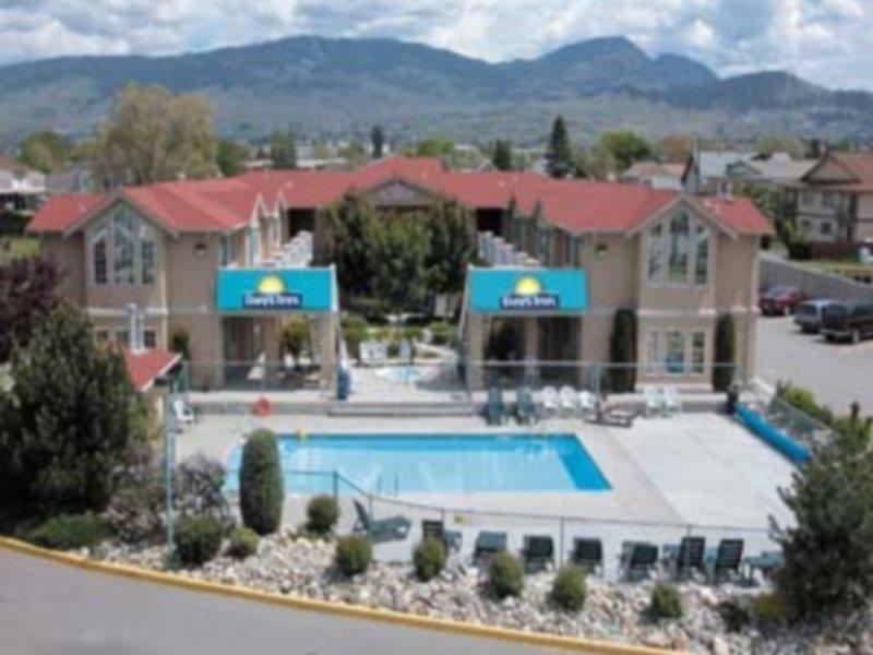 Days Inn By Wyndham Kelowna Exteriör bild